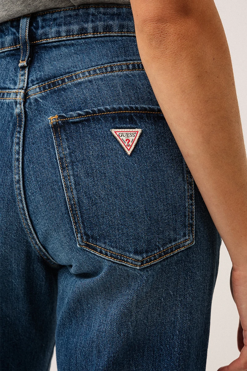 Le jeans Guess bleu medium | Modèle jambe ample