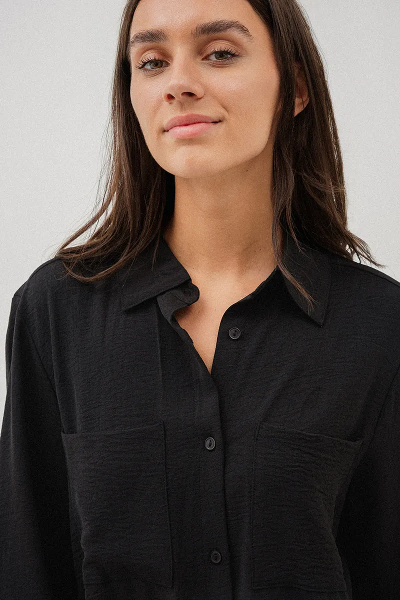 La blouse classique en crêpe