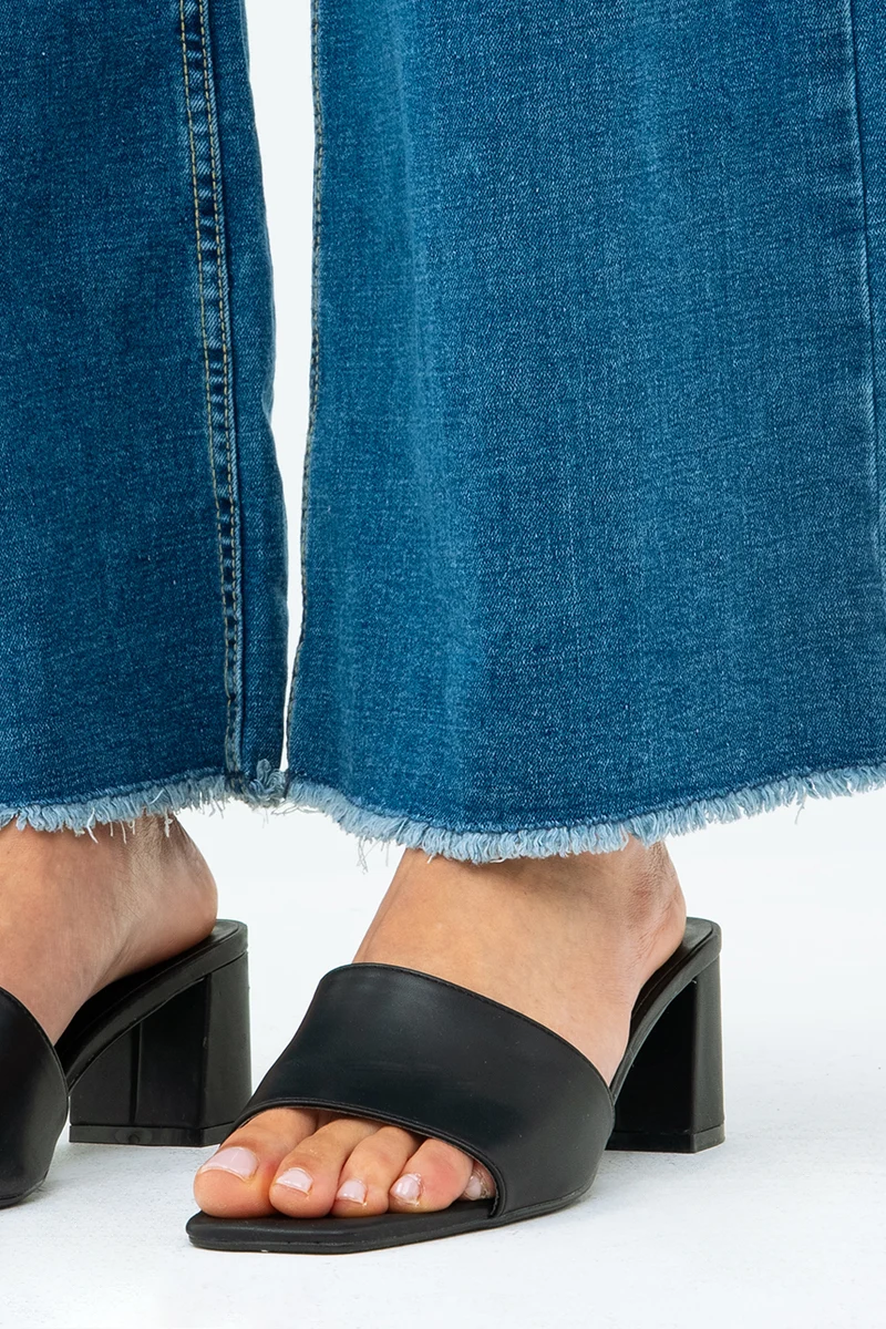 Le jeans court jambe large par Suko