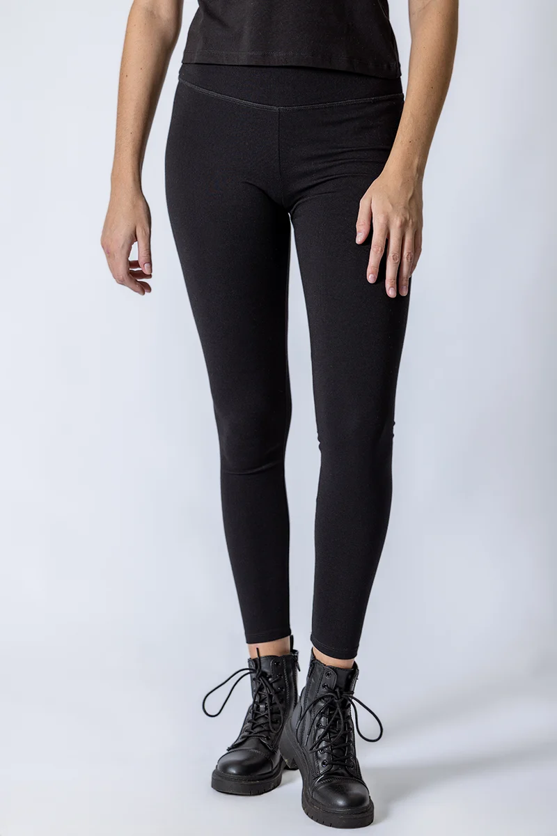 Le legging noir bande de taille large