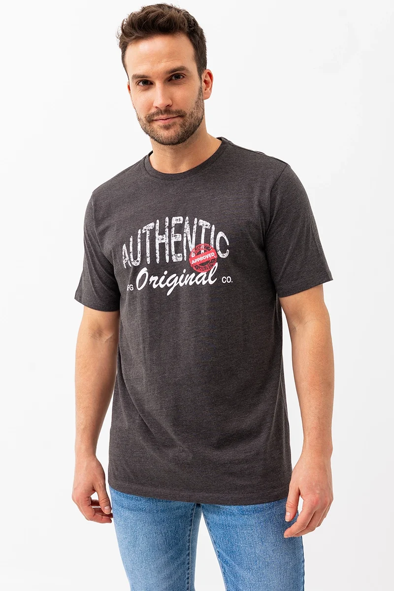 Le t-shirt imprimé Authentic Original