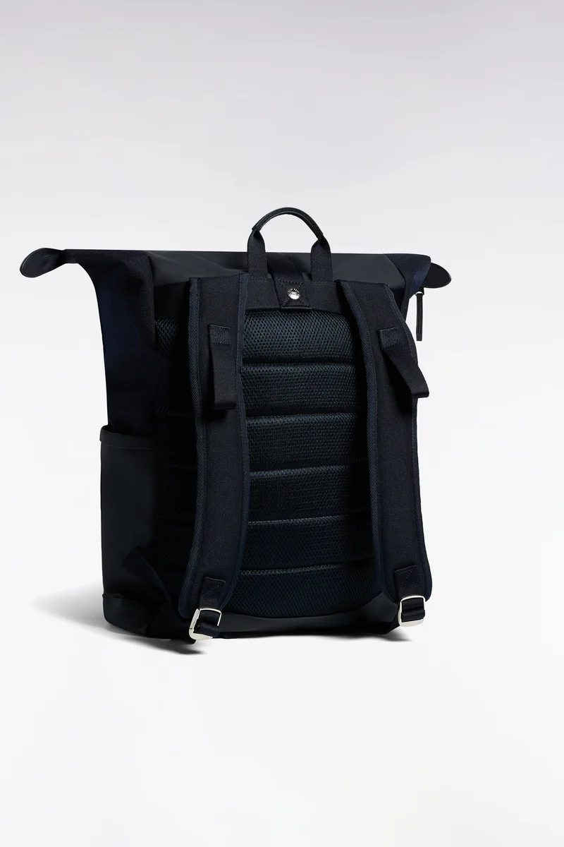 Sac à dos en nylon et gomme marine