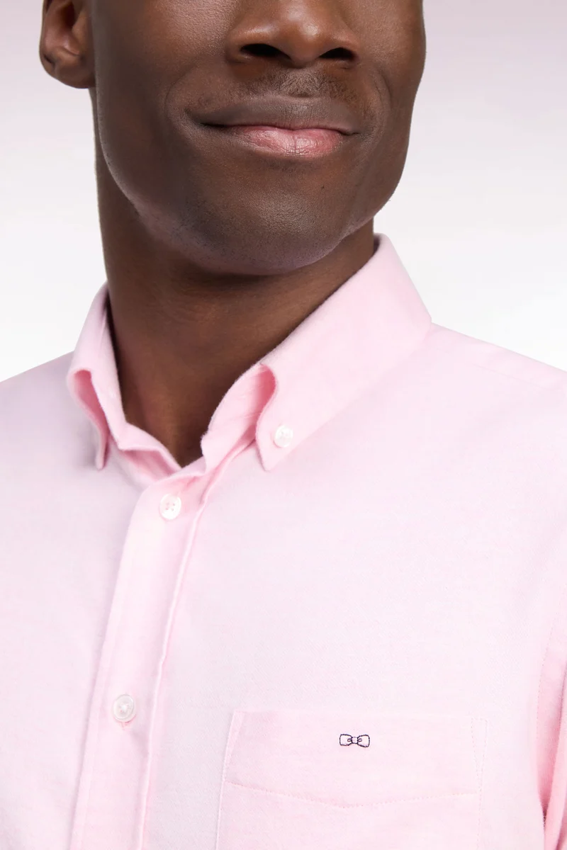 Chemise unie en coton rose coupe droite