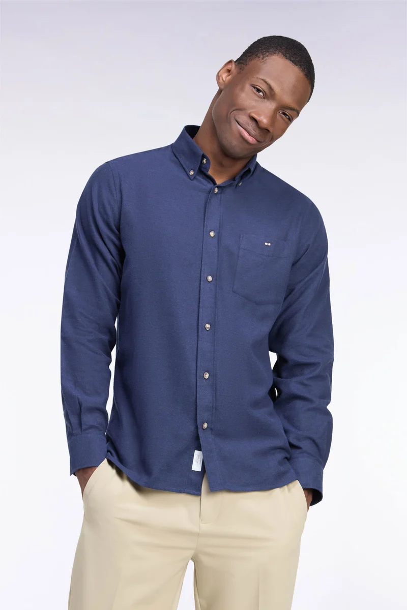 Chemise unie en coton marine coupe droite