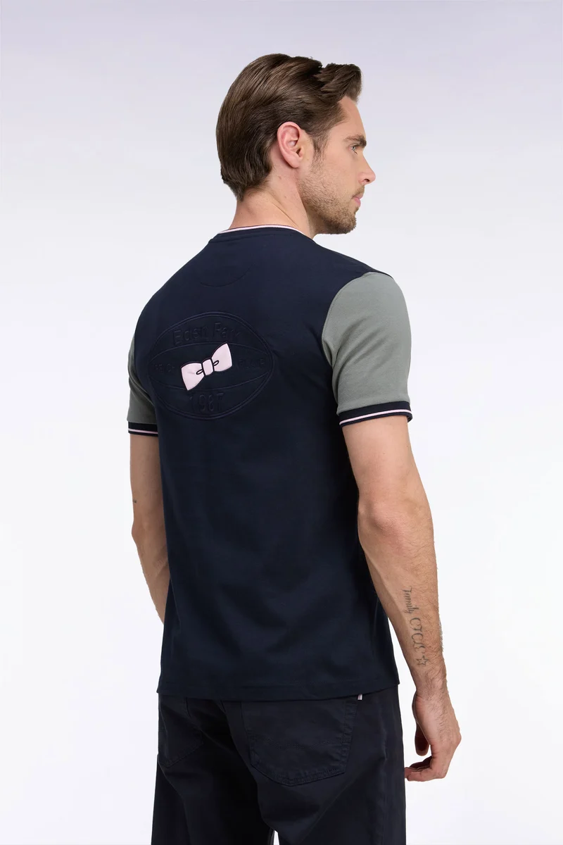 T-shirt manches courtes marine à manches vert olive coupe droite