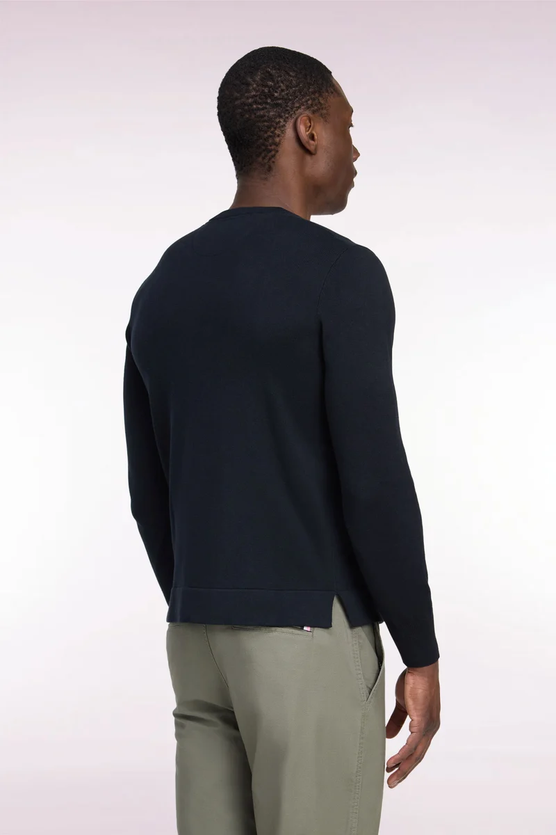 Pull à col rond en coton et viscose noir coupe droite