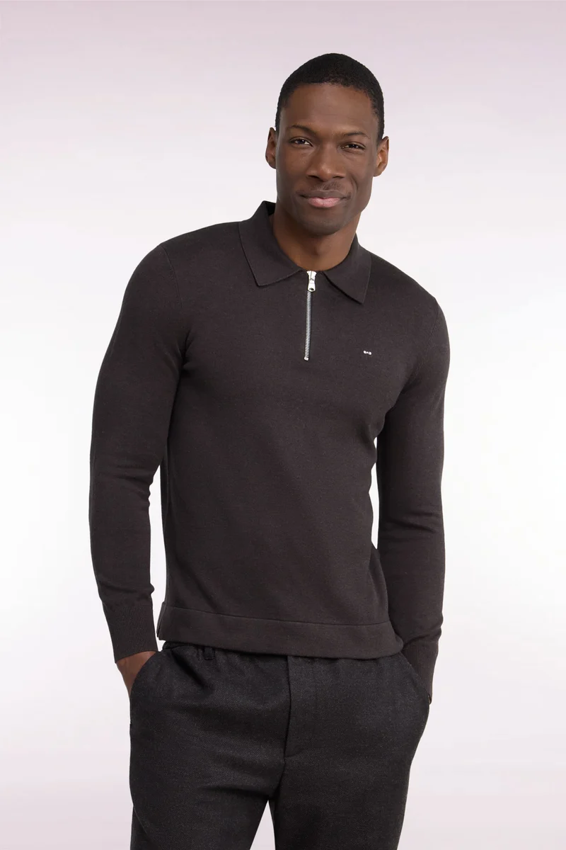 Pull à col polo zippé en coton et viscose marron coupe droite