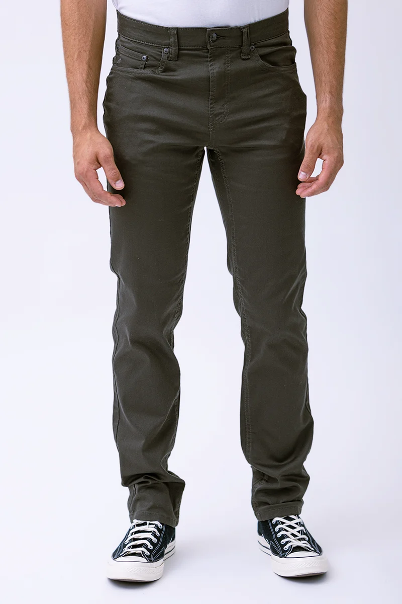 Le pantalon étroit extensible | Modèle Brad slim