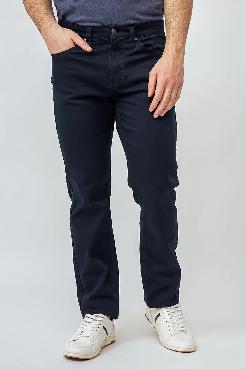 Le pantalon étroit extensible | Modèle Brad slim