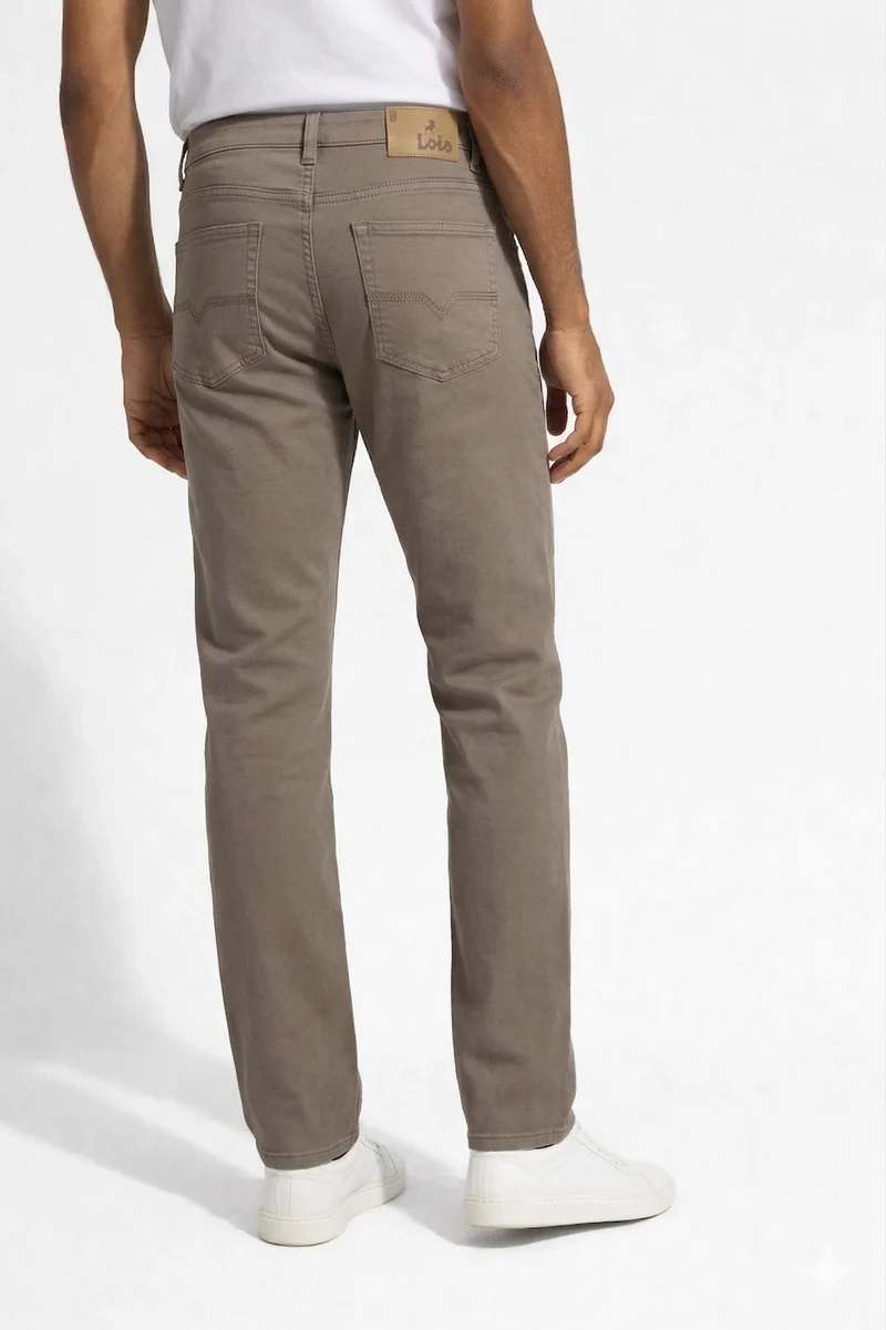 Le pantalon étroit extensible | Modèle Brad slim