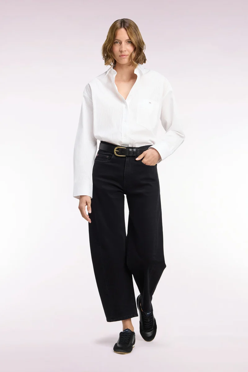 Jean en denim stretch gris foncé coupe barrel