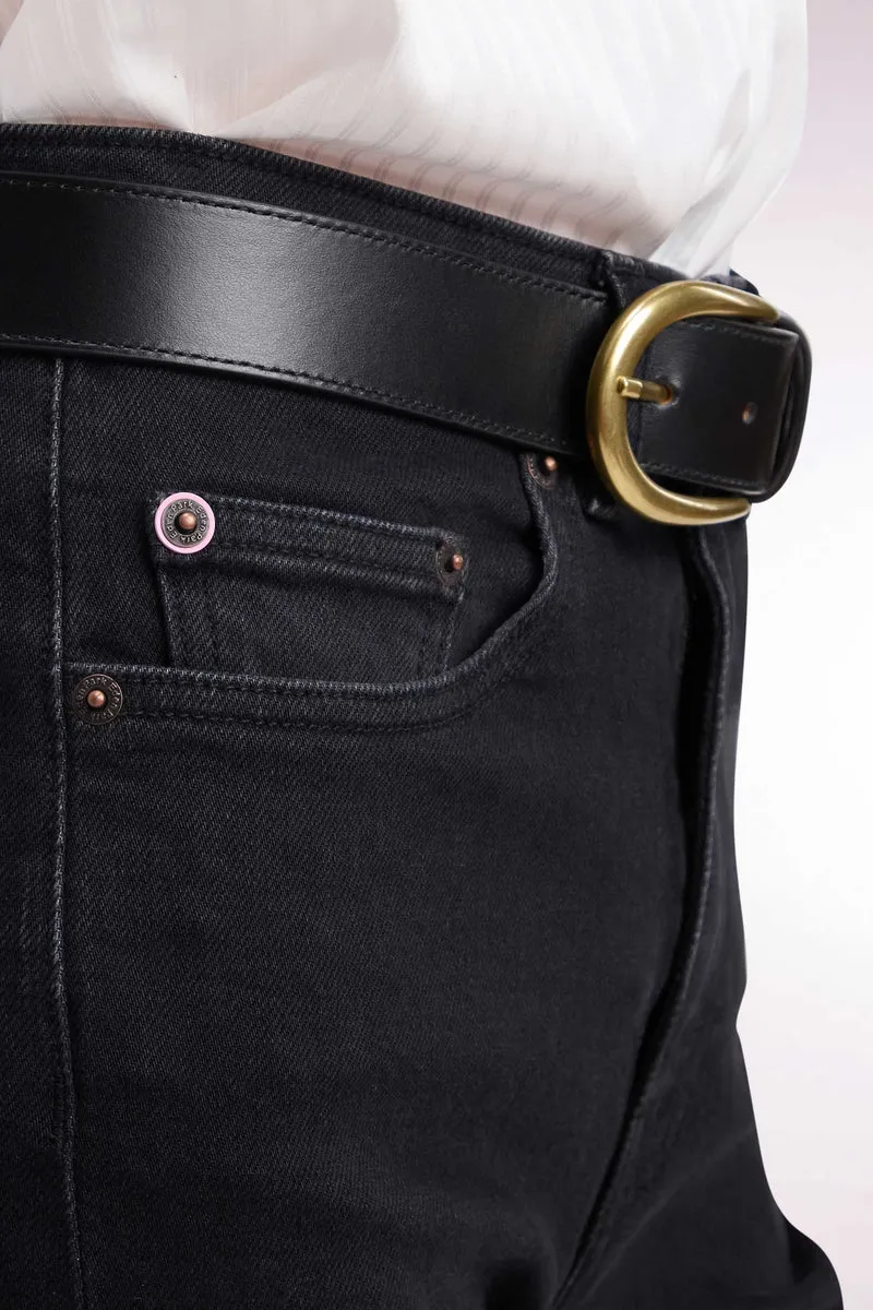 Jean en denim stretch gris foncé coupe barrel