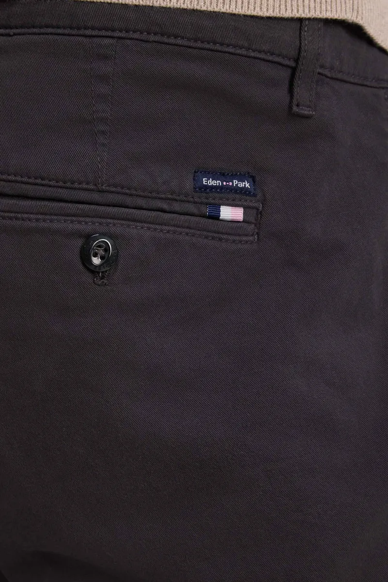 Pantalon chino sans plis en gabardine de coton stretch kaki