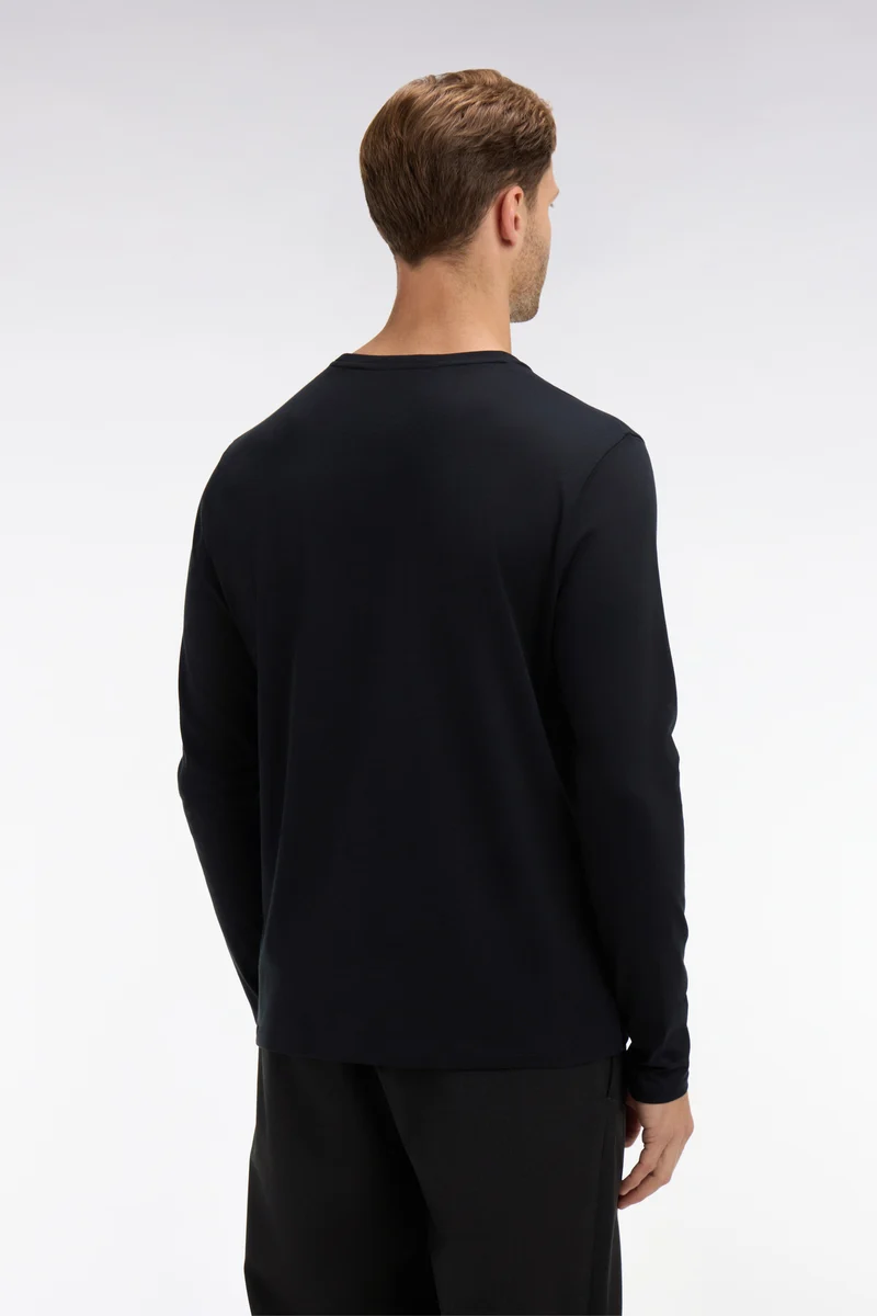 T-shirt noir col rond à manches longues