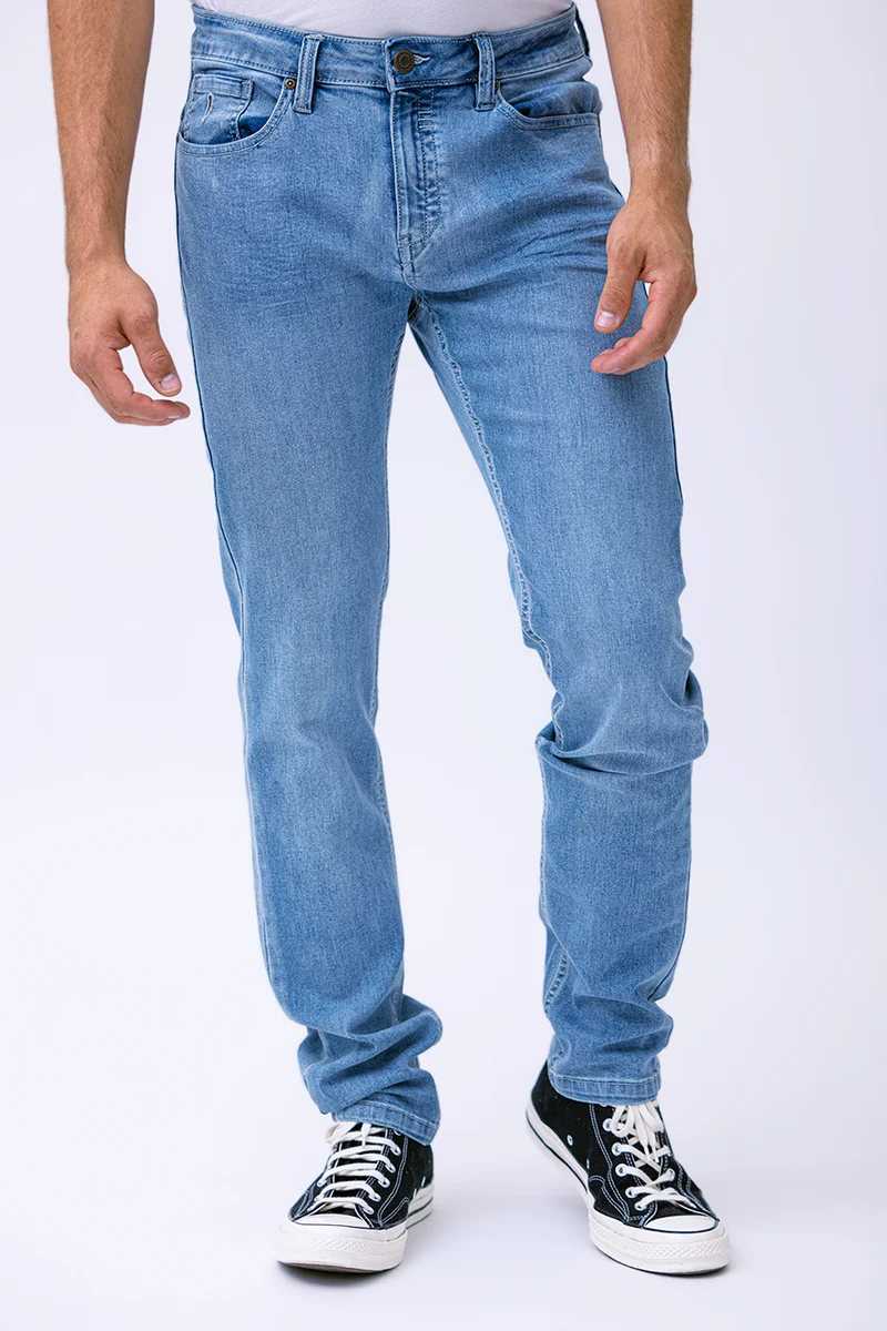 Le jeans étroit taille régulière | Modèle Gagnon