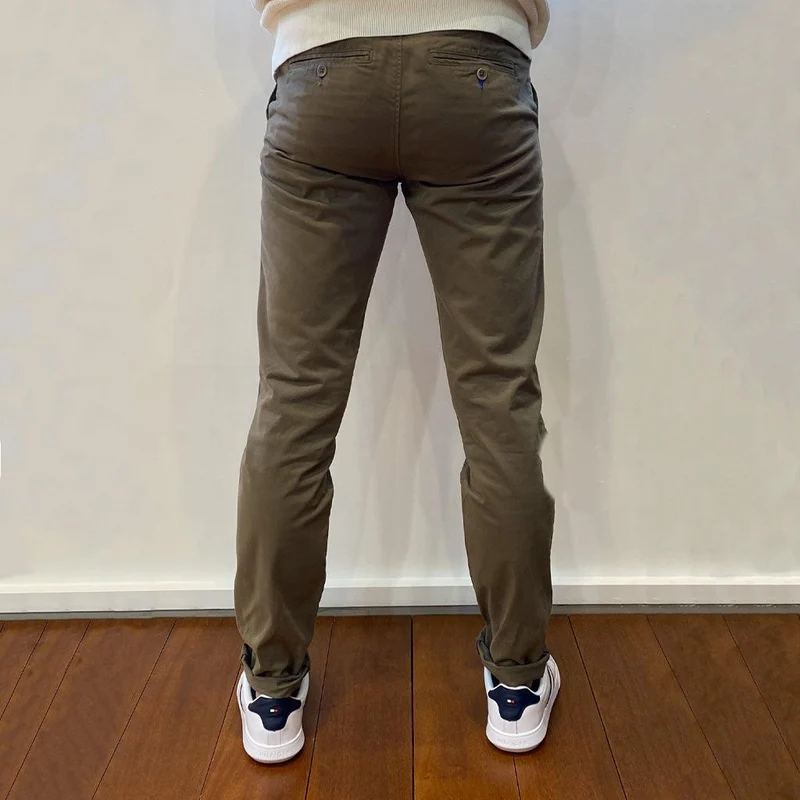 Pantalon chino Georgespaul kakî
