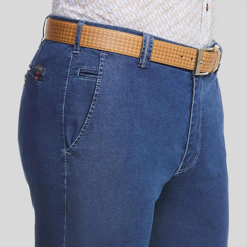 Pantalon chino Meyer en denim ultra léger