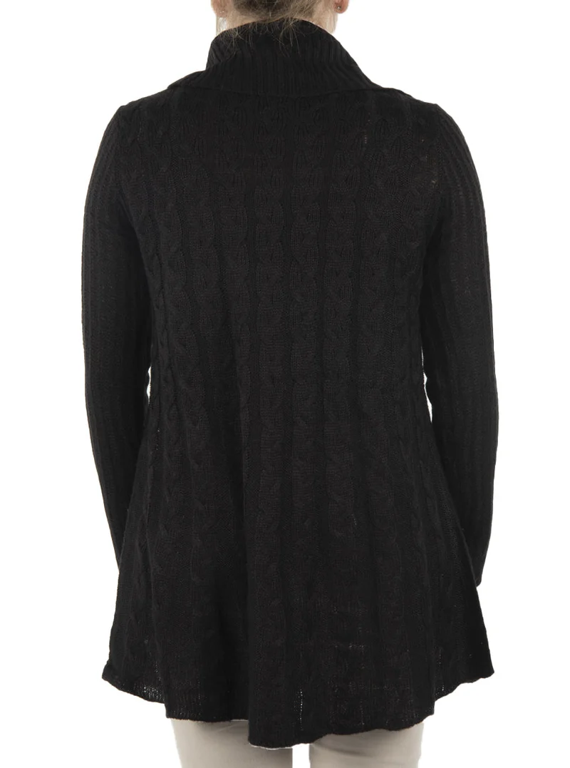 Le chandail long en tricot