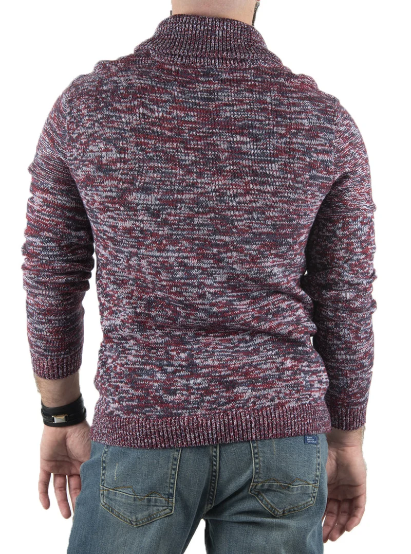 Le chandail en tricot col châle