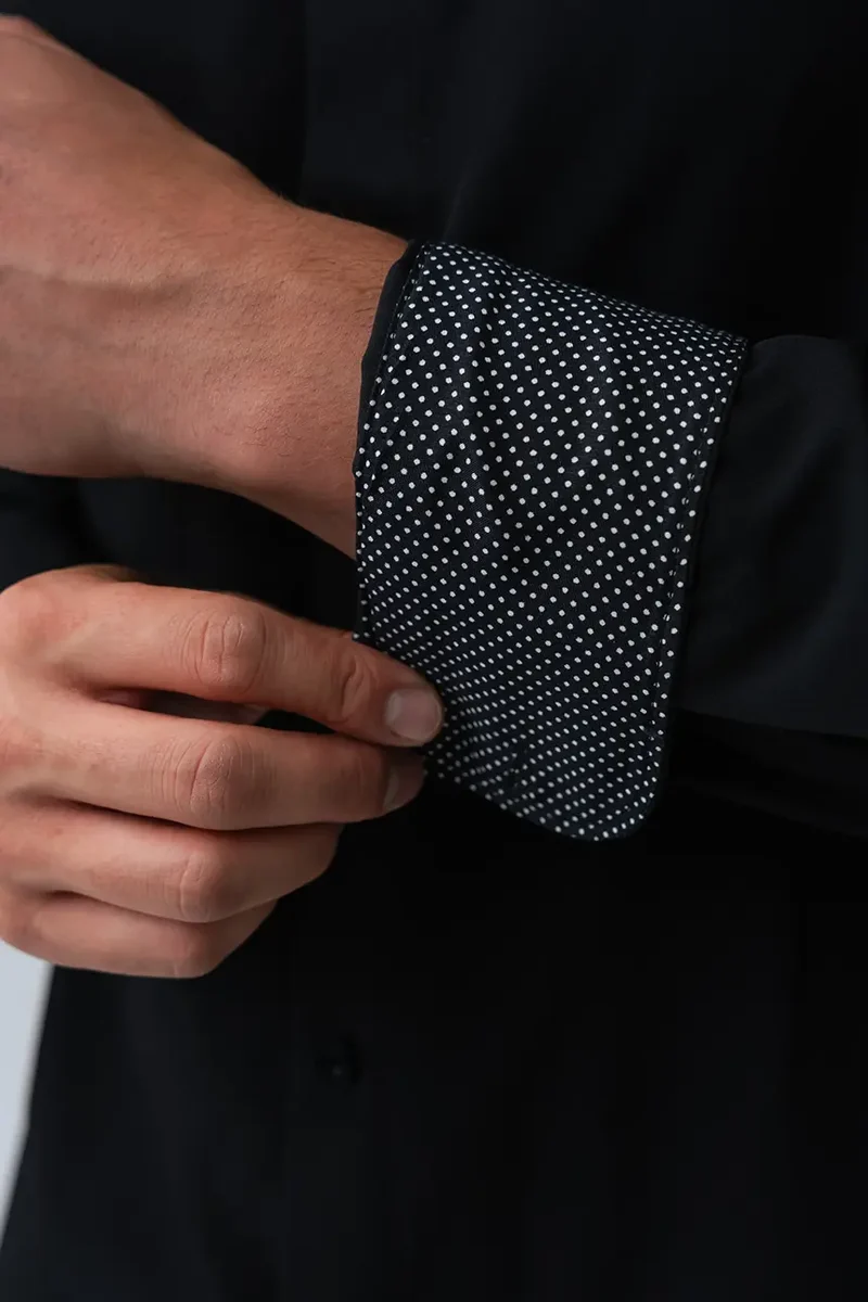La chemise légère unie