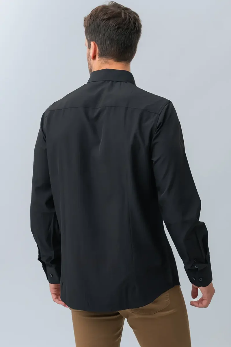 La chemise légère unie