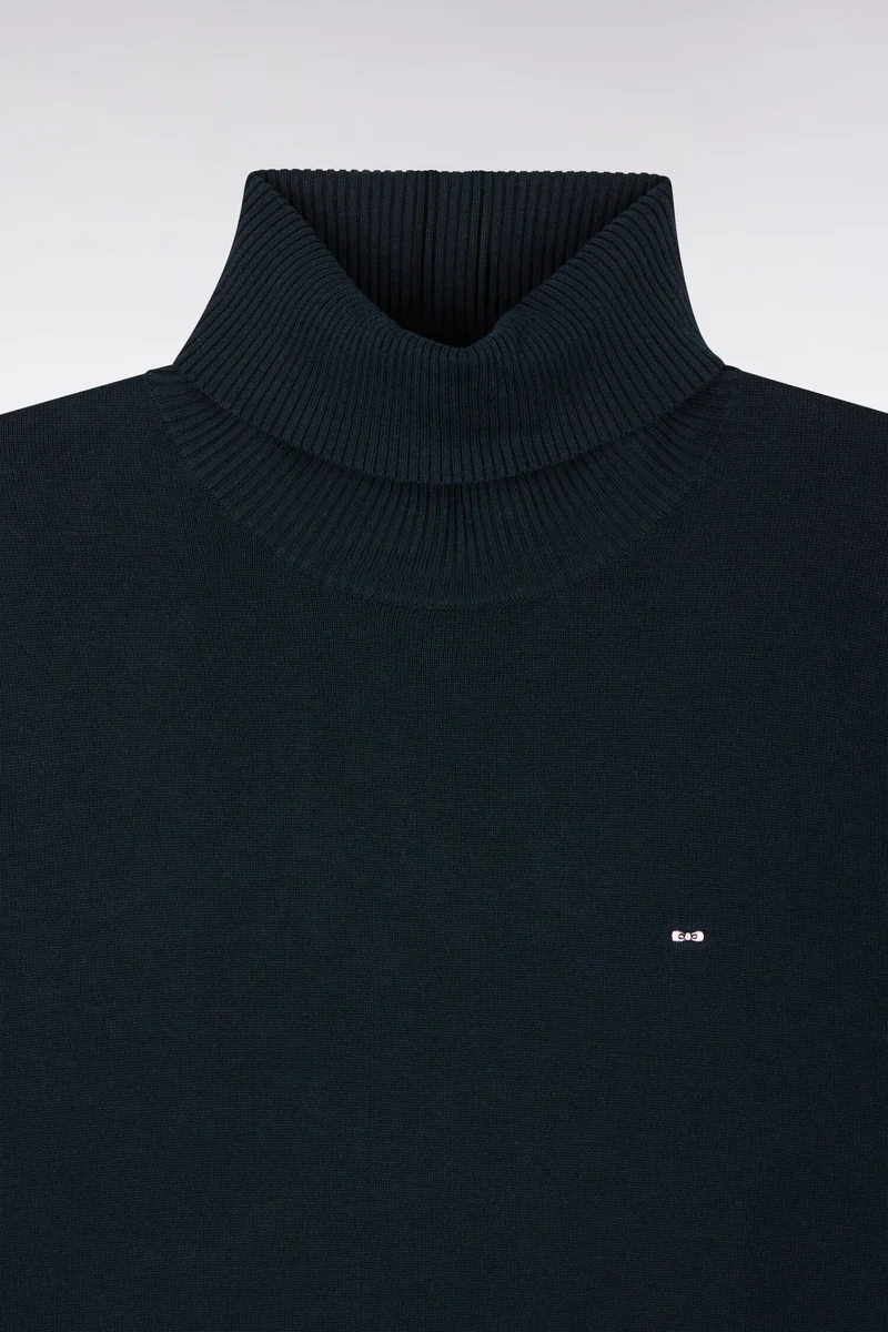 Pull à col roulé en coton et viscose marine coupe droite