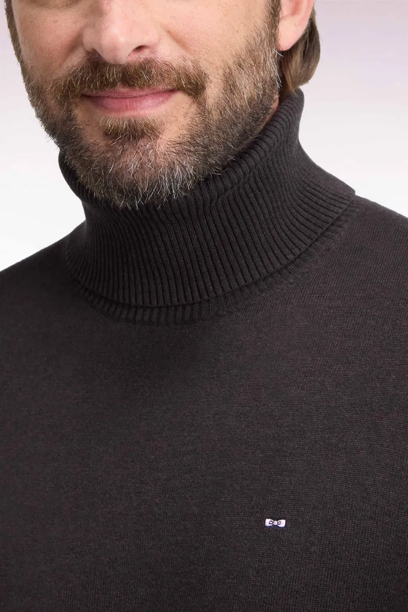 Pull à col roulé en coton et viscose marron coupe droite