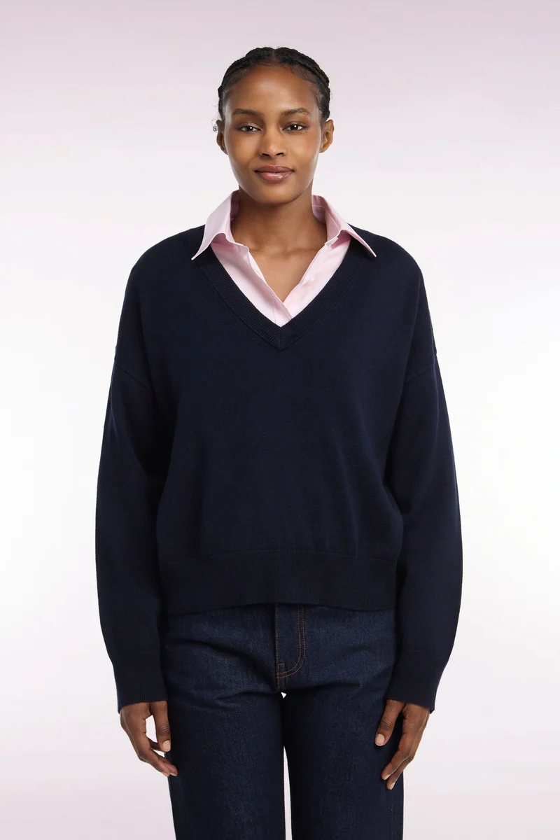 Pull col V en laine et coton marine coupe oversized