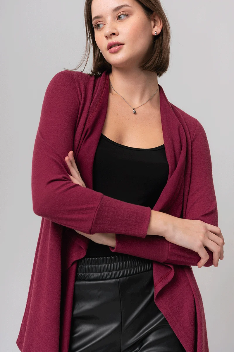 Le cardigan ouvert col drapé